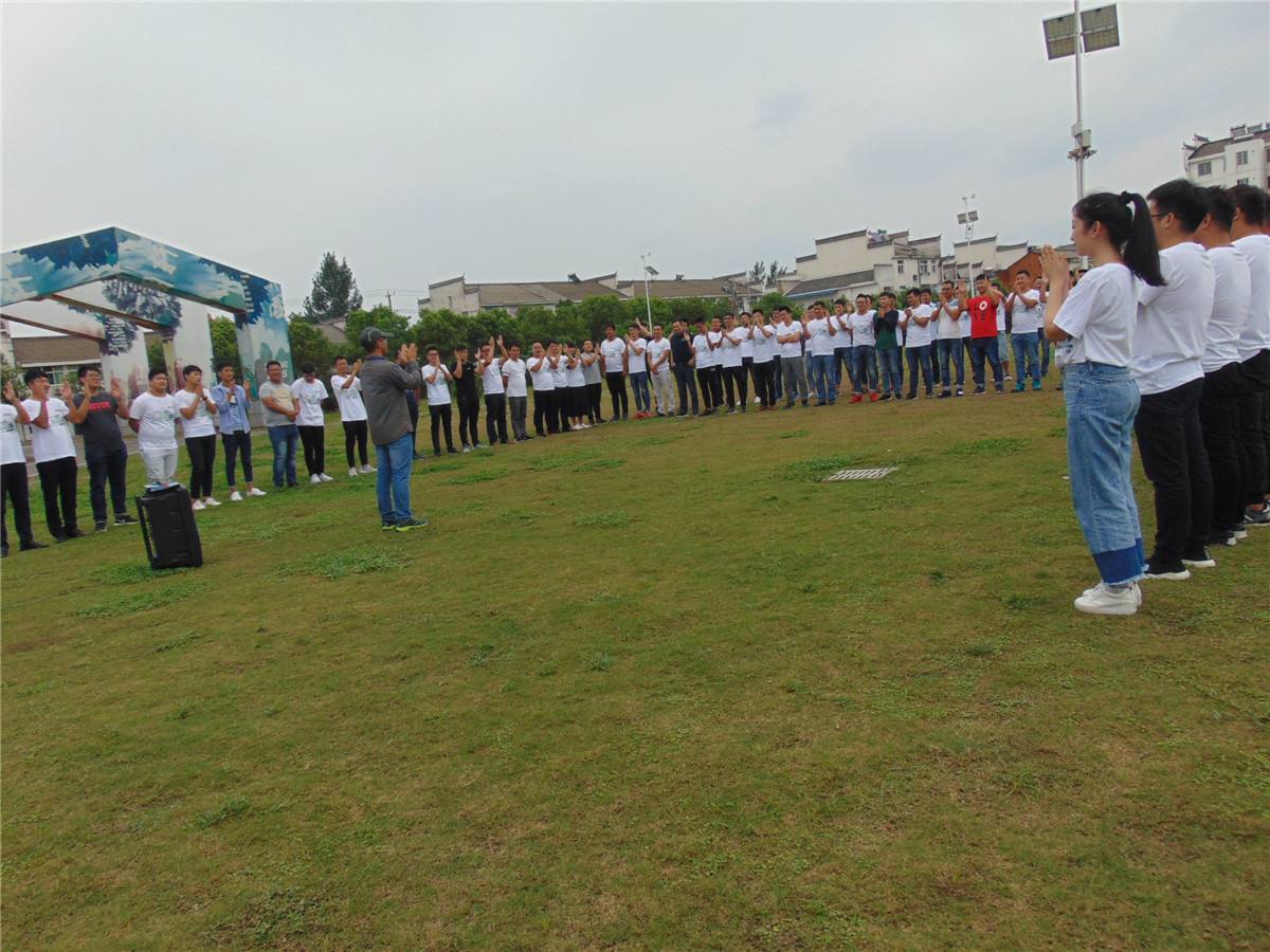 1534747401666992.jpg timg (29).jpg